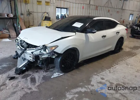 2016 Nissan Maxima 3.5 Platinum z USA, uszkodzony, nr VIN 1N4AA6AP3GC415375